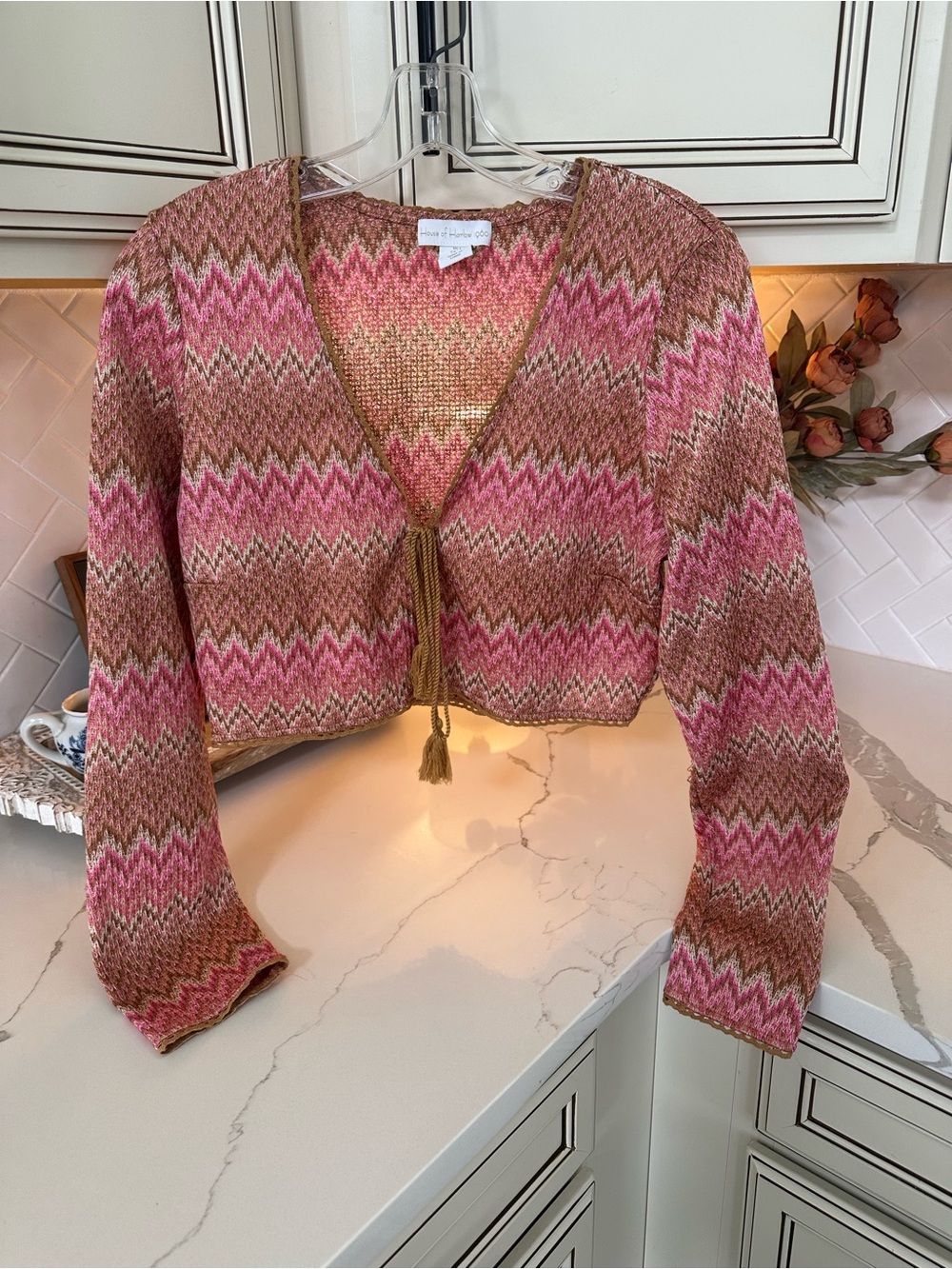 House of Harlow 1960 Pink & Brown Chevron V-Neck Cropped Sweater